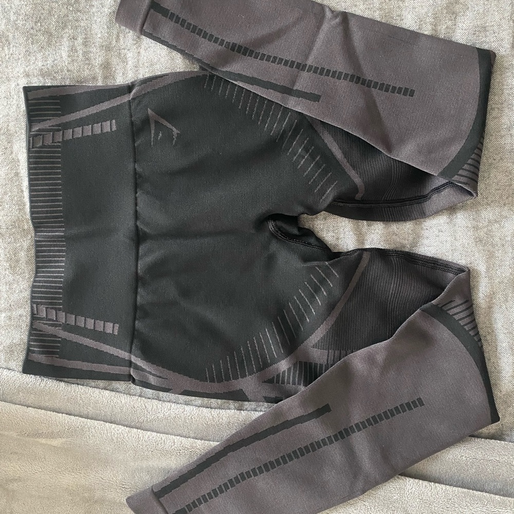 Gymshark black geo seamless leggings